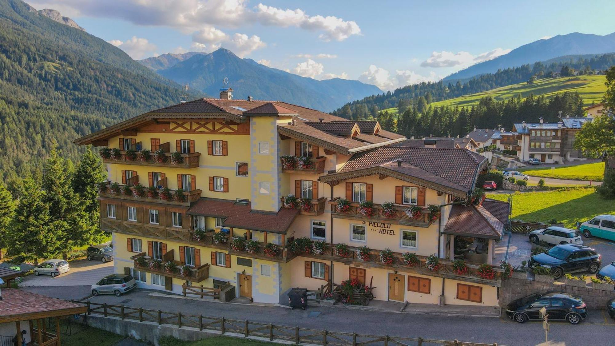 Al Piccolo Hotel Vigo di Fassa Exterior photo
