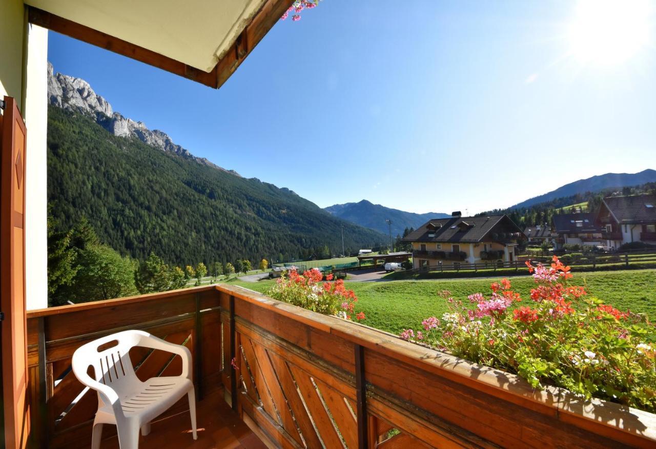 Al Piccolo Hotel Vigo di Fassa Exterior photo
